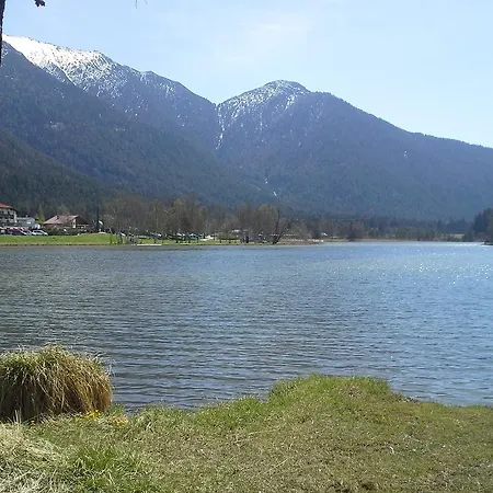 Apartament Haus Fohrenwald Ferienwohnung Mundeblick Seefeld w Tirolu