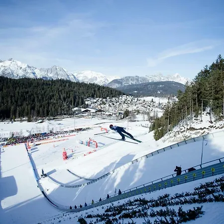 Апартаменты Haus Foehrenwald Mundeblick